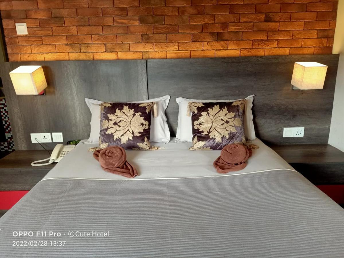 Cute Hotel & Dorms Ипох Экстерьер фото
