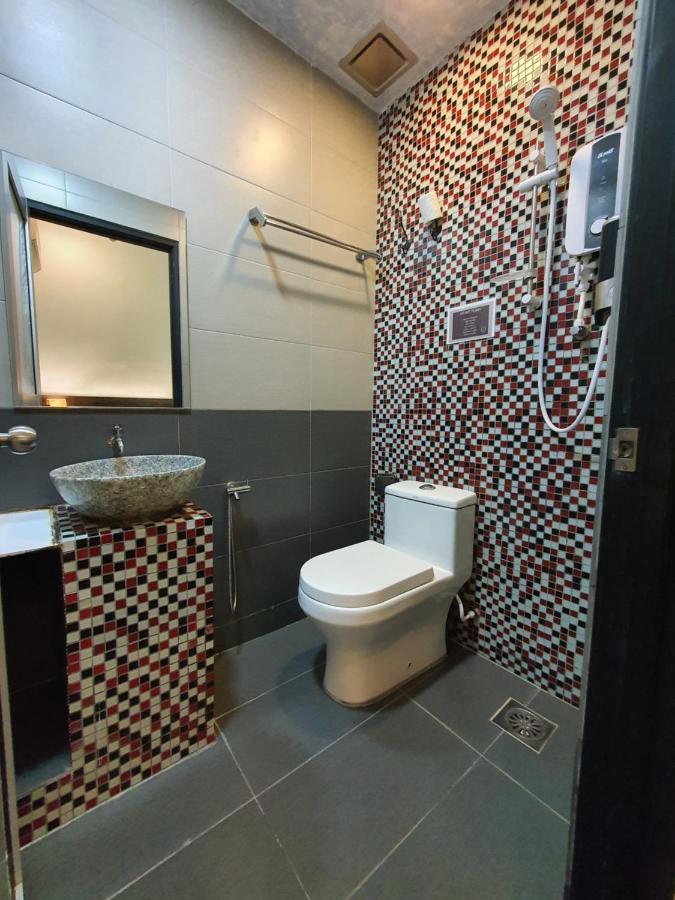 Cute Hotel & Dorms Ипох Экстерьер фото
